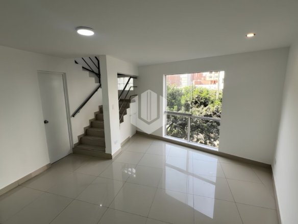 Triplex en Surco